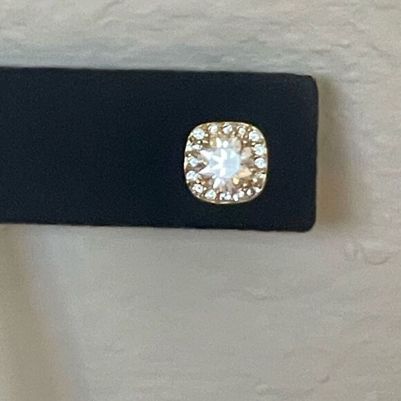 Moissanite 18K Gold Vermeil Halo Push Back Stud Earrings Womens - Picture 7 of 10